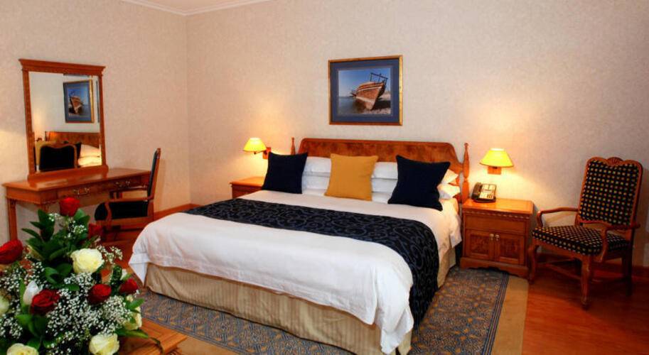 Millennium Plaza Downtown Hotel (Ex.Crowne Plaza Dubai Sheikh Zayed Road)