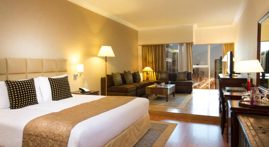 Millennium Plaza Downtown Hotel (Ex.Crowne Plaza Dubai Sheikh Zayed Road)