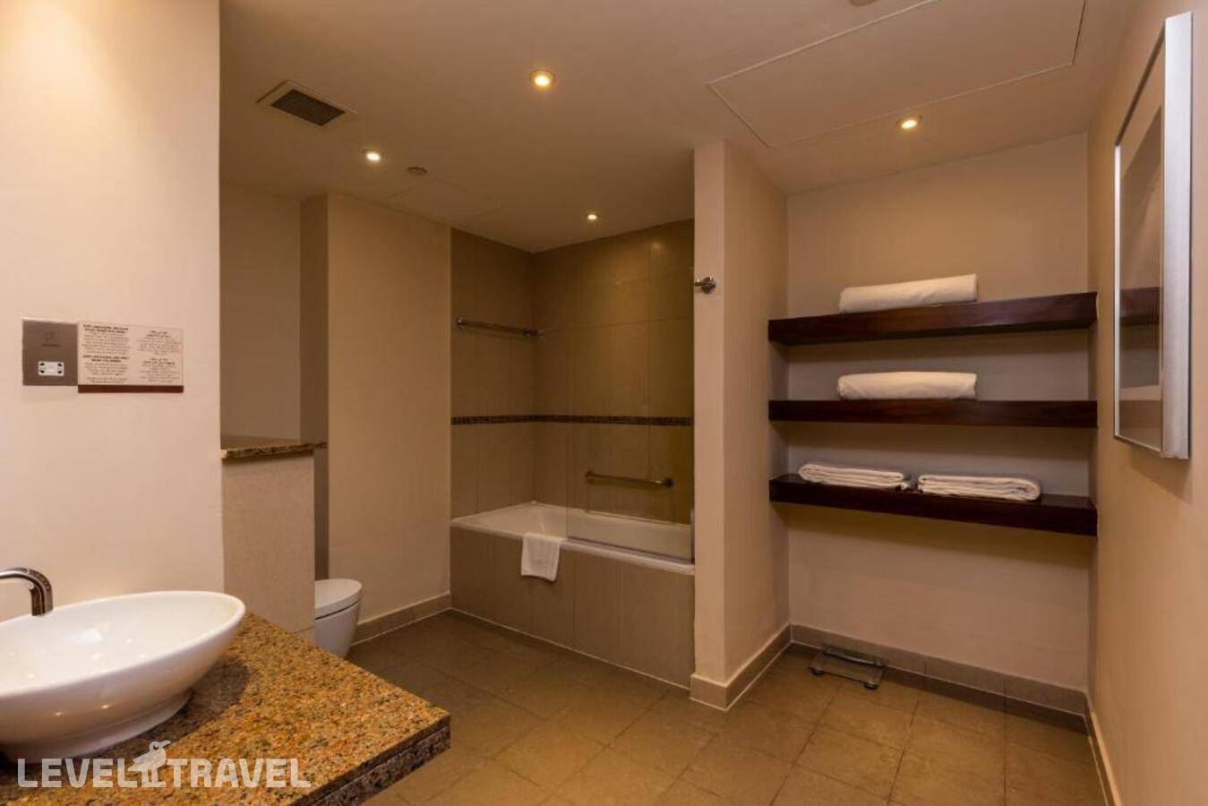 фотографии отеля Staybridge Suites Abu Dhabi Yas Island в ОАЭ(остров Яс) - фото №4