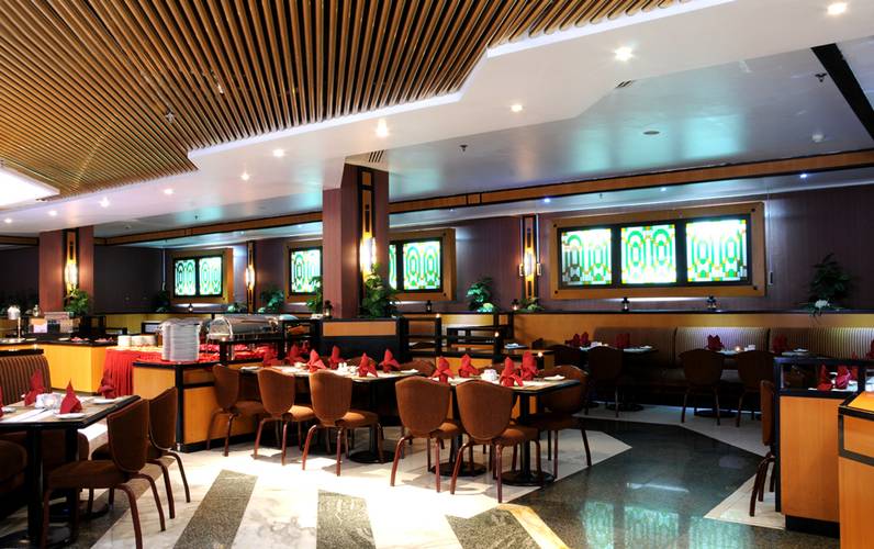 Admiral Plaza Hotel