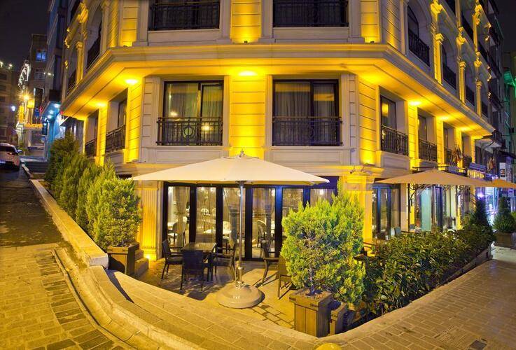 Momento Istanbul Hotel