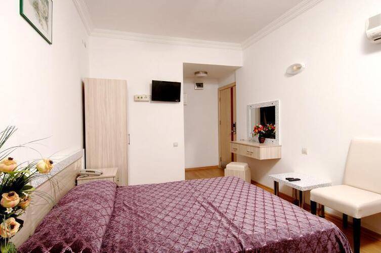 Lara Diamond Hotel