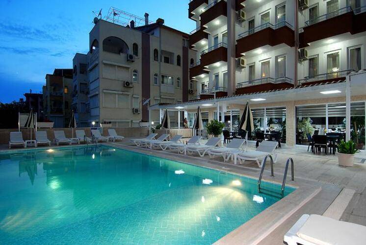 Lara Diamond Hotel