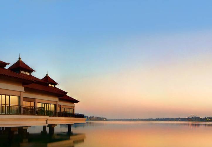 Anantara The Palm Dubai Resort