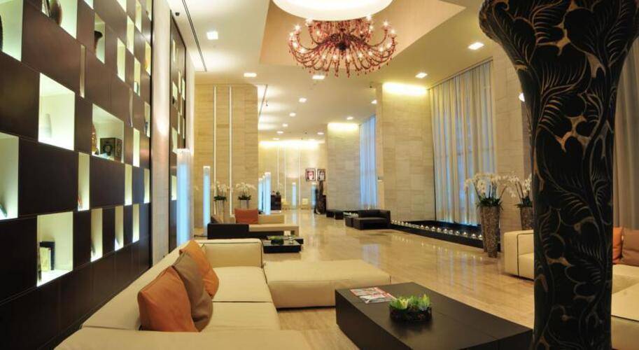 Radisson Blu Residence Dubai Marina