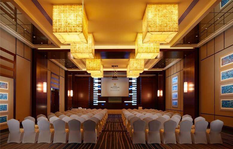 Grand Millennium Al Wahda Hotel