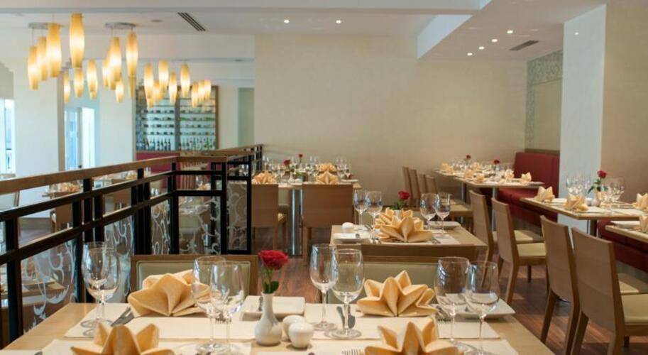 Mafraq Hotel