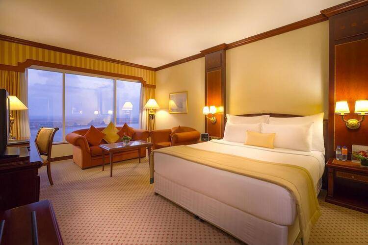 Corniche Hotel Abu Dhabi (Ex.Millennium Corniche Hotel Abu Dhabi)