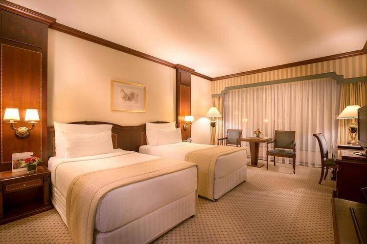 Corniche Hotel Abu Dhabi (Ex.Millennium Corniche Hotel Abu Dhabi)