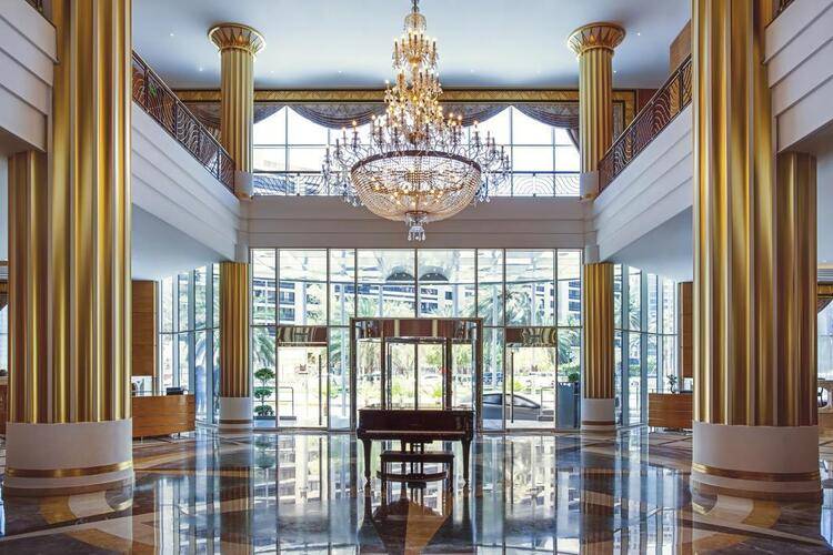 Corniche Hotel Abu Dhabi (Ex.Millennium Corniche Hotel Abu Dhabi)