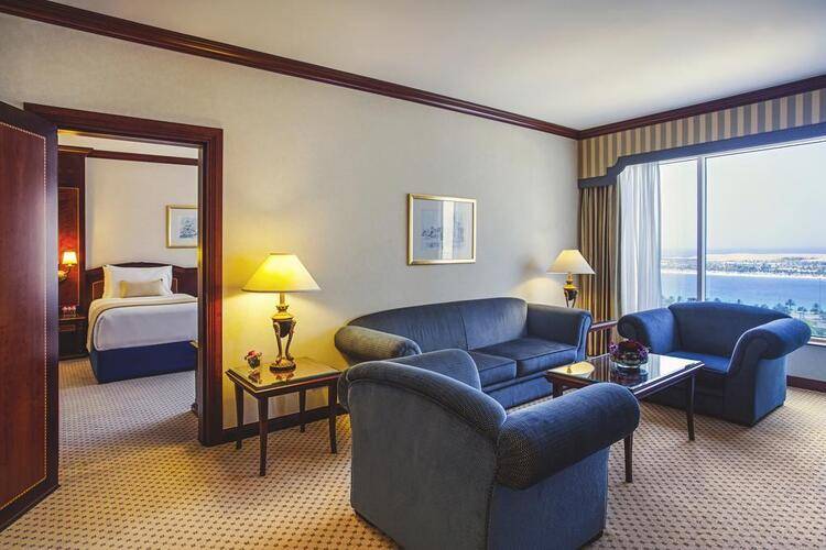 Corniche Hotel Abu Dhabi (Ex.Millennium Corniche Hotel Abu Dhabi)