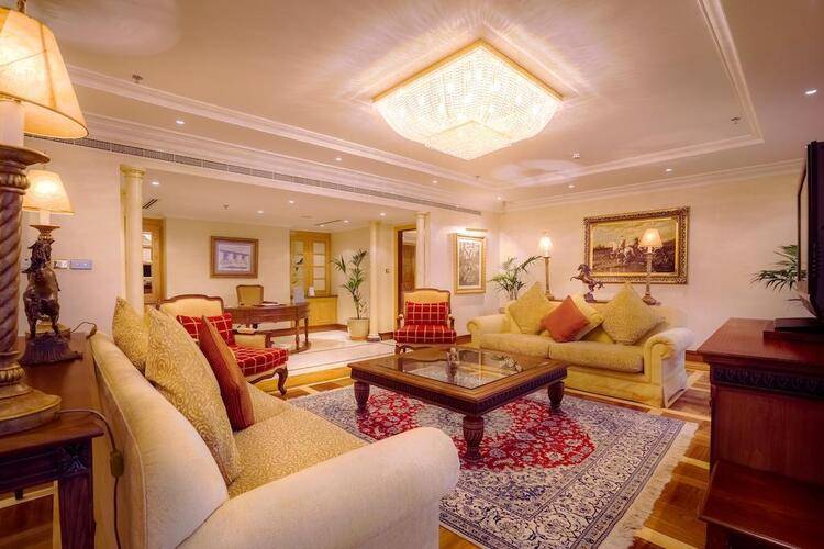 Corniche Hotel Abu Dhabi (Ex.Millennium Corniche Hotel Abu Dhabi)