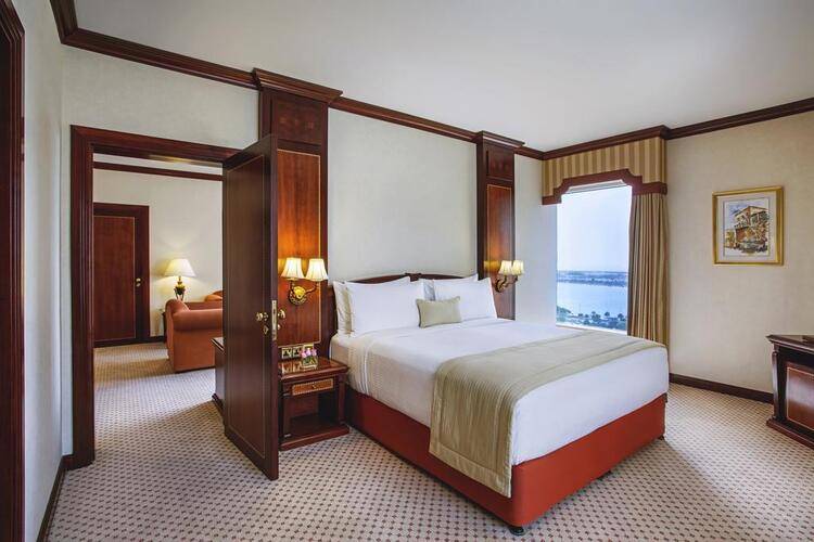 Corniche Hotel Abu Dhabi (Ex.Millennium Corniche Hotel Abu Dhabi)