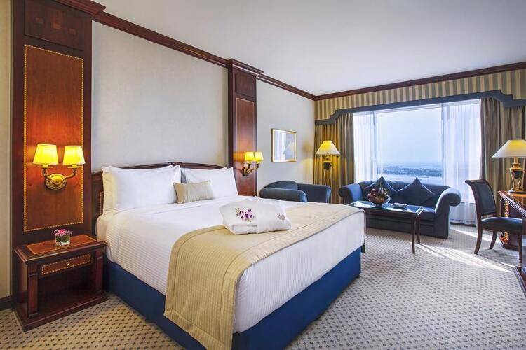 Corniche Hotel Abu Dhabi (Ex.Millennium Corniche Hotel Abu Dhabi)