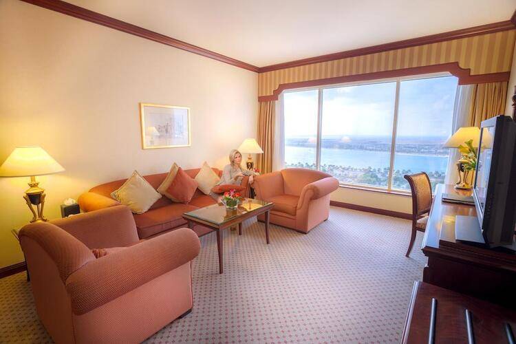 Corniche Hotel Abu Dhabi (Ex.Millennium Corniche Hotel Abu Dhabi)