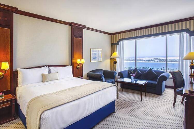 Corniche Hotel Abu Dhabi (Ex.Millennium Corniche Hotel Abu Dhabi)