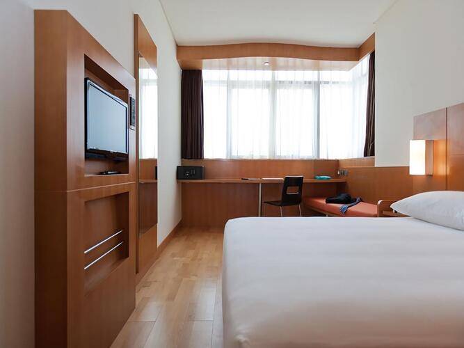 Ibis Abu Dhabi Gate Hotel