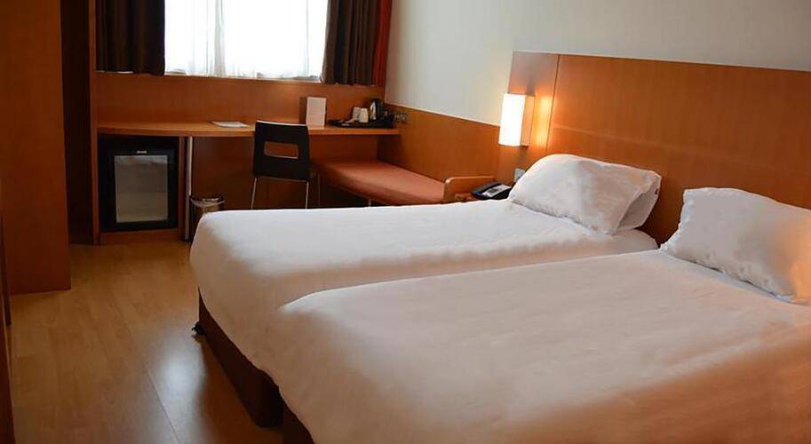 Ibis Abu Dhabi Gate Hotel