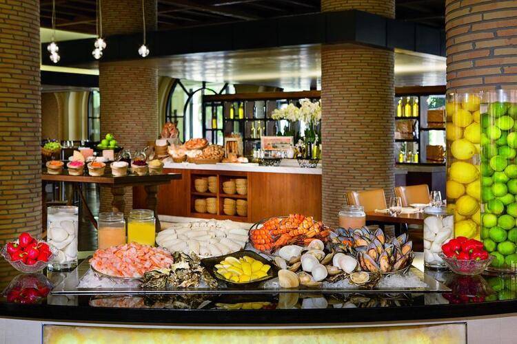 The Ritz Carlton Grand Canal Abu Dhabi