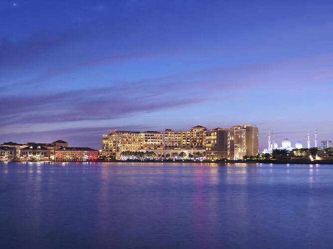 The Ritz Carlton Grand Canal Abu Dhabi