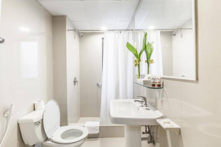 Golden Sands Hotel Apartments