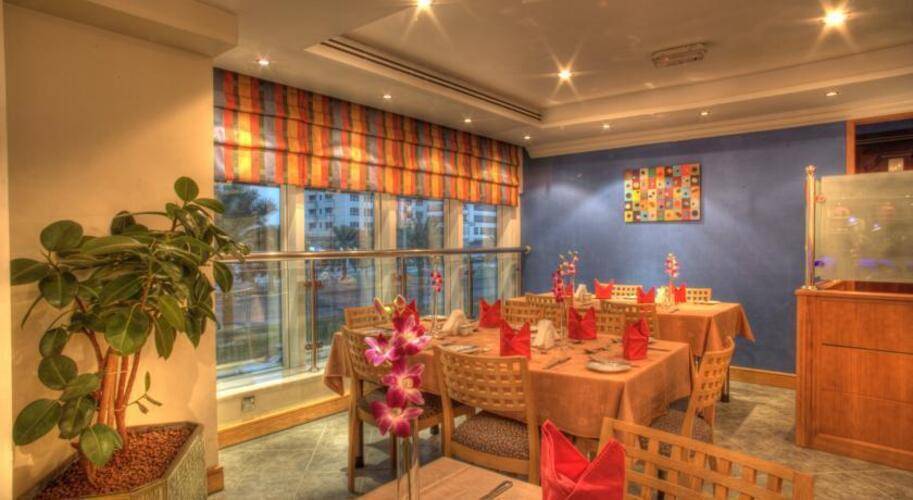 Al Diar Palm Suites Hotel