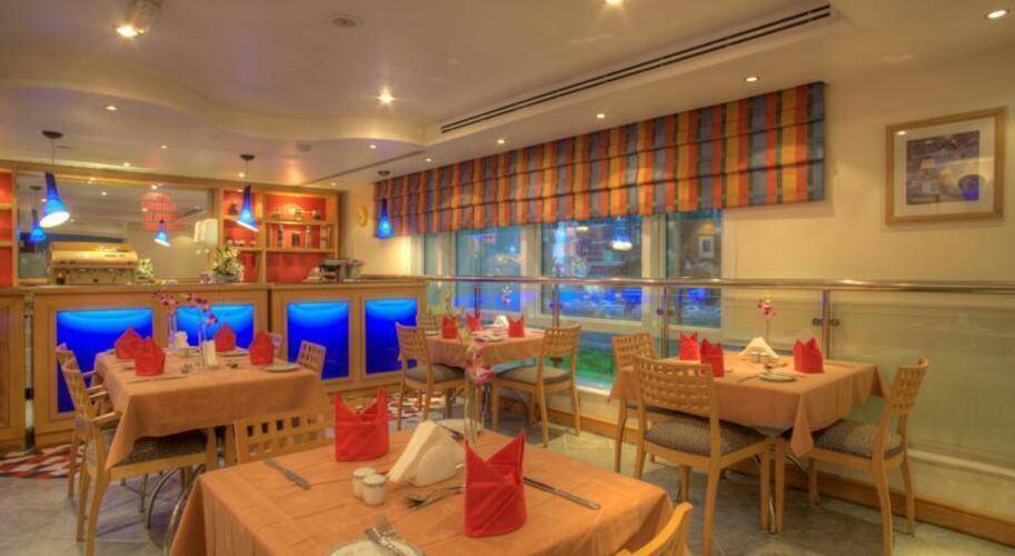 Al Diar Palm Suites Hotel