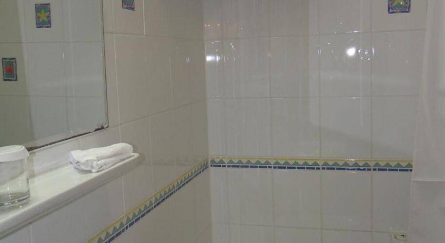 Al Diar Palm Suites Hotel