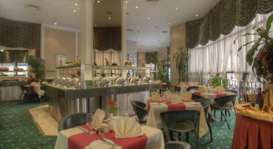 Al Diar Dana Hotel