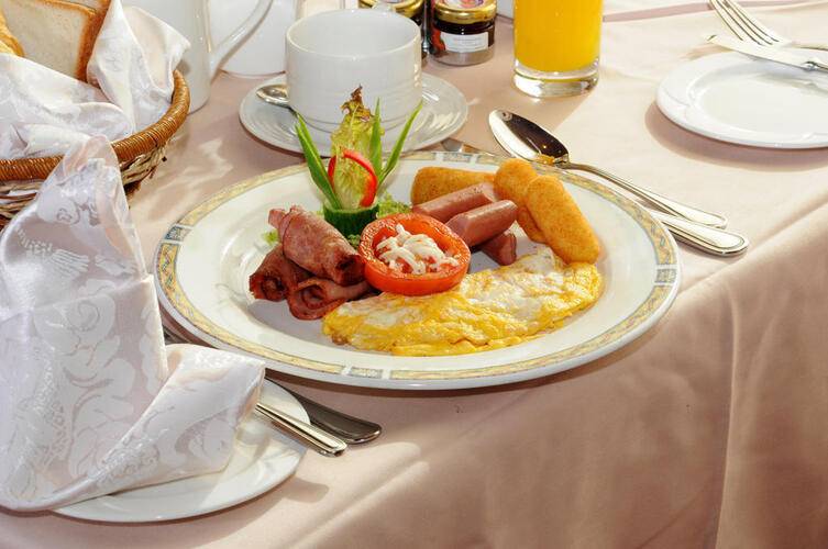 Al Diar Capital Hotel