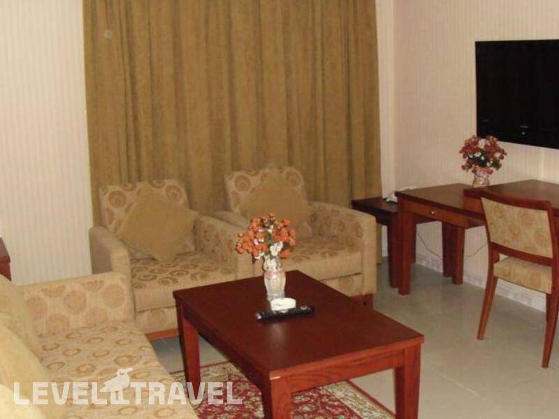Фотография California Suites