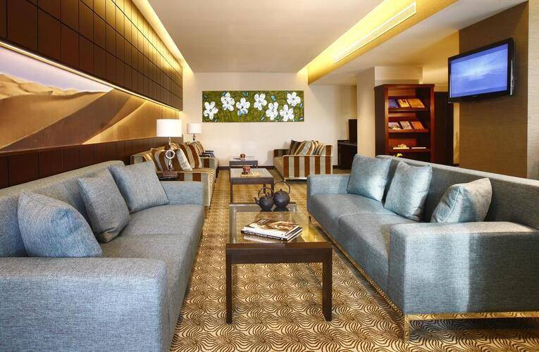 Traders Hotel Qaryat Al Beri