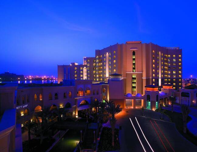 Traders Hotel Qaryat Al Beri