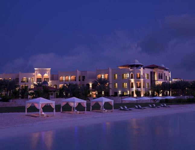 Traders Hotel Qaryat Al Beri