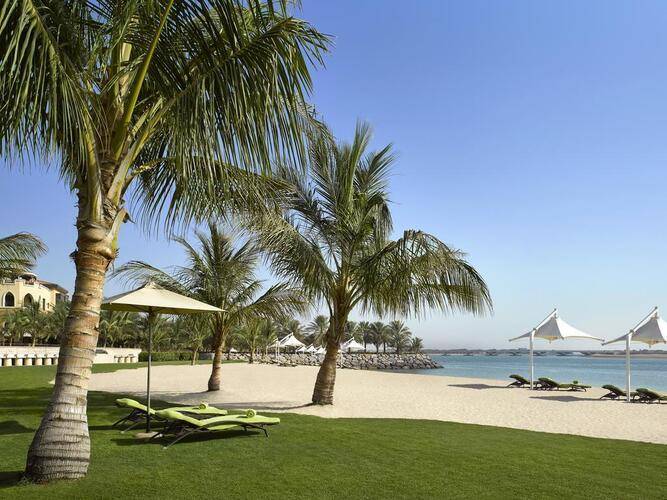 Traders Hotel Qaryat Al Beri