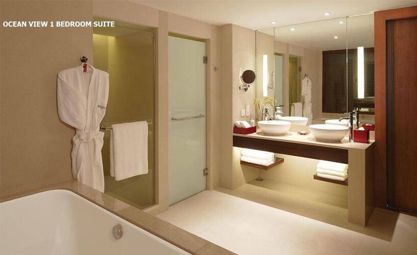 Saii Laguna Phuket (Ex. Outrigger Laguna Phuket Beach Resort)