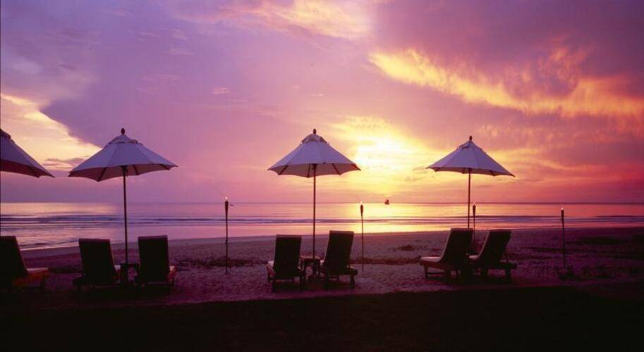 Apsara Beachfront Resort & Villa