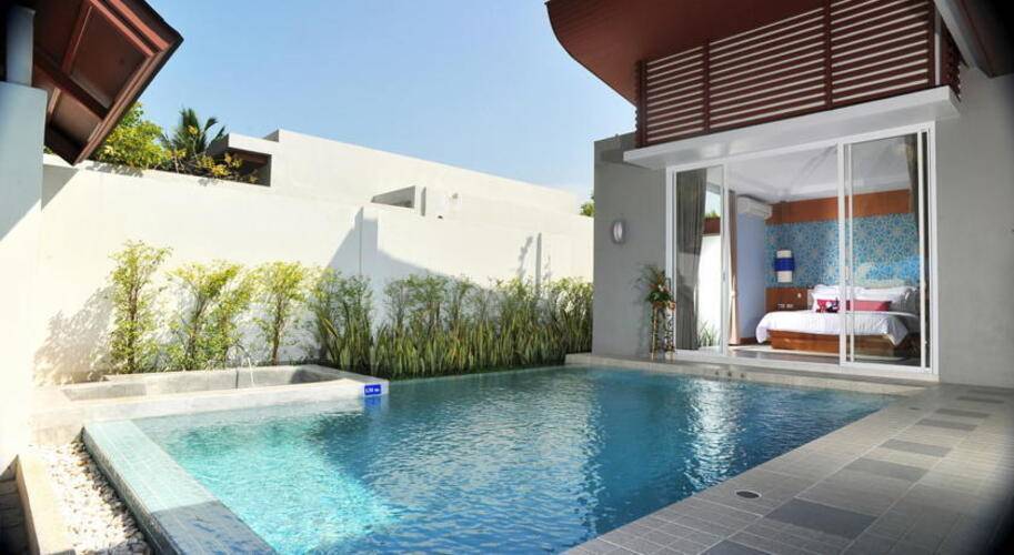 Apsara Beachfront Resort & Villa