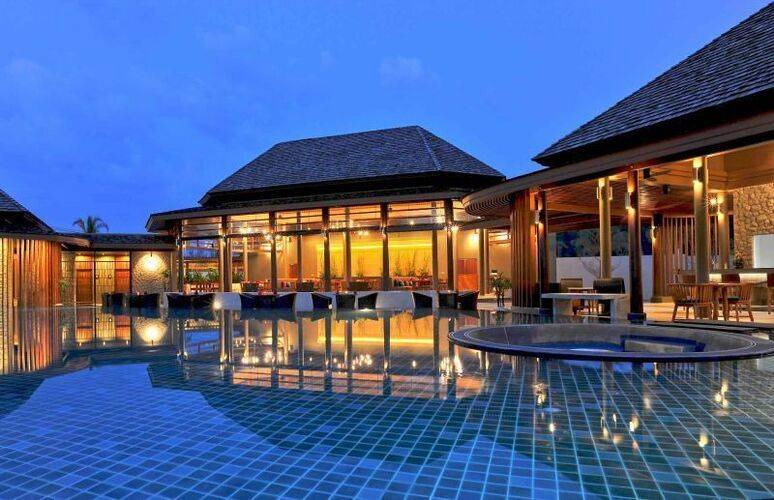 Apsara Beachfront Resort & Villa