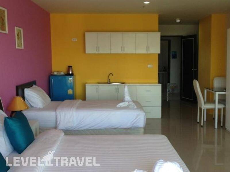 Фотография R Con Wong Amat Suite