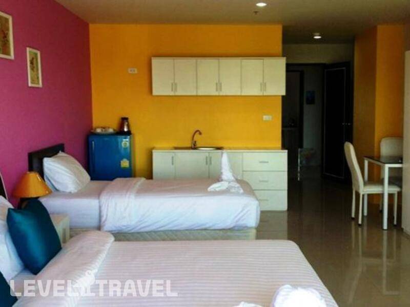 Фотография R Con Wong Amat Suite