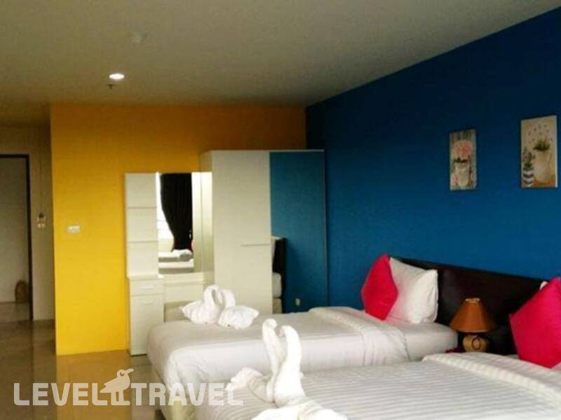 Фотография R Con Wong Amat Suite