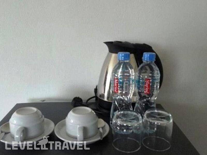 Фотография R Con Wong Amat Suite