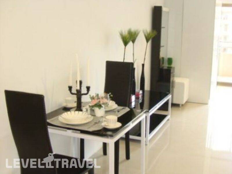 Фотография R Con Wong Amat Suite