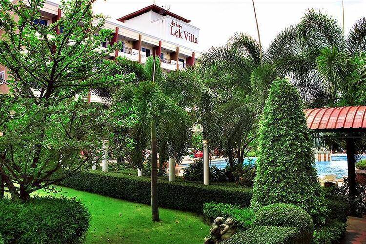 Lek Villa