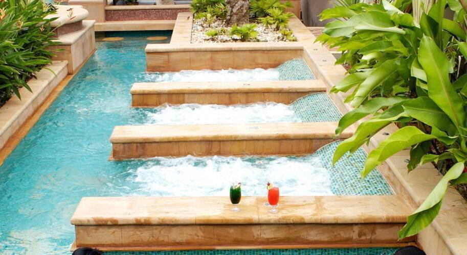 Mission Hills Golf Resort & Spa