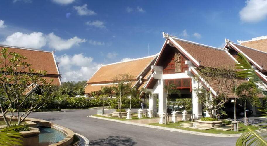 Mission Hills Golf Resort & Spa