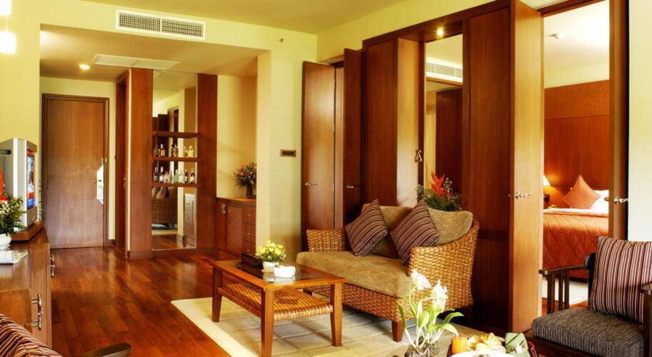 Mission Hills Golf Resort & Spa