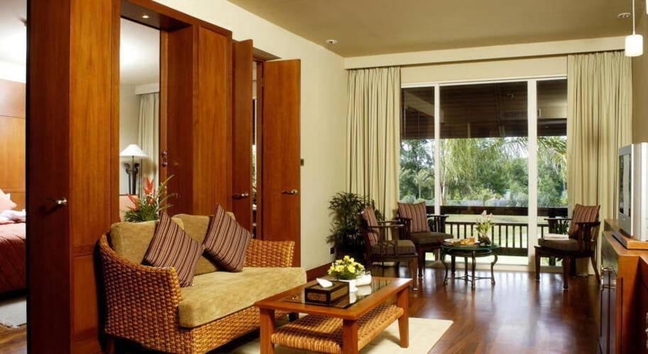 Mission Hills Golf Resort & Spa