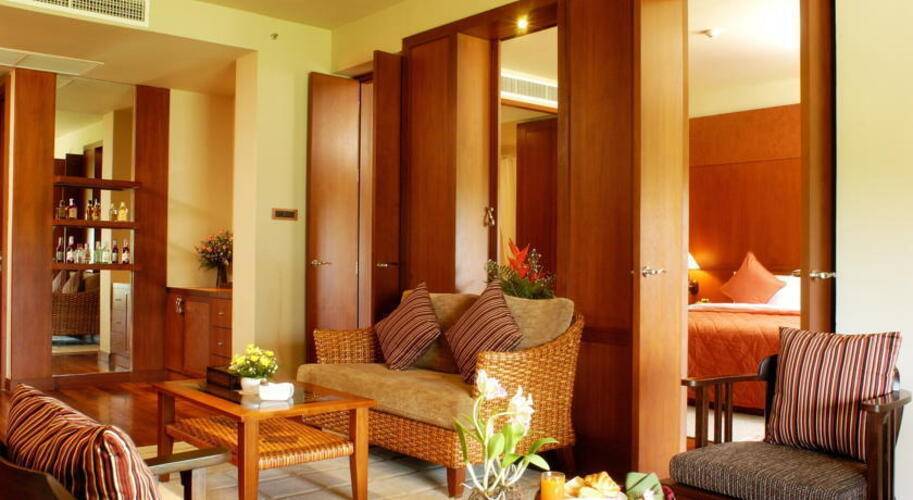 Mission Hills Golf Resort & Spa